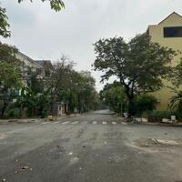 Lô đất 204m2, ngang 9x22.5m, ngay Liên Phường, đối diện Global city, 15.5 tỷ