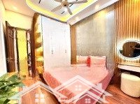 Nhà Đẹp Tặng Full Nội Thất - Dân Xây - Gần Phố - Thoáng Trước Sau
