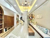 Nhà Đẹp Q4- 3 Lầu - 40M2- Sát Hẻm Ôtô-Ko Qh-Chỉ 5 Tỷ Nhỉnh
