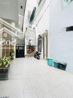 Siêu Phẩm - Khu Vip Q3 - 2 Căn Ra Mặt Tiền Cao Thắng - 3,9X17M - 5 Phòng Ngủ- Sổ Vuông Vức Như Tờ A4 -