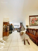 Bán Nhà Đẹp Phố Lạc Long Quân Tây Hồ Nhà Dân Xây Ở Chủ Nhà Sang Nước Ngoài Định Cư Cần Bán Gấp