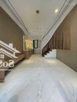 Bán Nhà Phố Việt Hưng: Nhà Mới, Full Nội Thất, Gần Ô Tô, Giá Bán 5.49 Tỷ