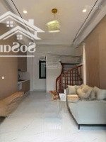 Bán Nhà Phố Việt Hưng: Nhà Mới, Full Nội Thất, Gần Ô Tô, Giá Bán 5.49 Tỷ