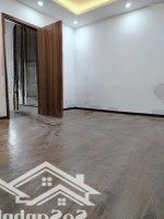 Bán Nhà Cạnh Vinhomes Riverside: 6 Tầng, Cạnh Ô Tô Chạy, Ngõ Thông