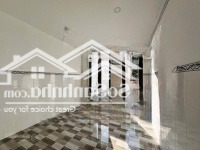 Nhá Bán.kế Cấu 3 Tầng.vị Trí Đắc Địa.tiện Ích Phủ Đầy.giá Cả Hấp Dẫn.trường Chinh .Quận Tân Bình