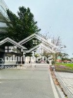 Bán Biệt Thự Mặt Phố Tây Hồ, Hàng Xóm Quan Chức 252M2 6 Tầng Thang Máy, An Ninh 24/24 Giá Thiện Chí
