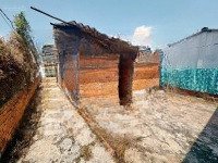 Bán Đất Thổ Cư 7X24M Tặng 2 Căn Nhà Nát Trên Đất