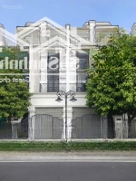 Cách Hồ Lớn 50M, Em Cần Bán Căn Song Lập 150M2 Giá Tốt Hơn Thị Trường 1 Tỷ
