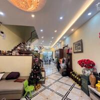Bán nhà 3,5 tầng khu đấu giá 31ha Trâu Quỳ, 100m2 giá chỉ 16 tỷ đường 13m