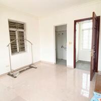 Hàng cực hiếm chỉ 2,2 tỷ nhà 3 tầng 50m2 khu Hồ Đá Sở Dầu, Hồng Bàng Lh 0979087664