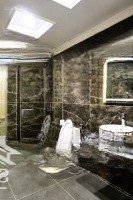 Bán Nhà Mặt Phố Nguyễn Văn Hưởng, 22 Tỷ, 75M2, Chính Chủ Giá Ưu Đãi