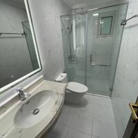 Bán nhà 50m2, 6 tầng thang máy Lạc Long Quân, Oto đỗ cửa, Thang máy, Ngõ thông, 2 thoáng, Ở hoặc cho thuê