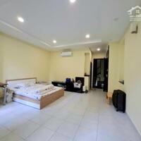 **Bán nhà phường 7, HXH Cách Mạng Tháng 8** Tân Bình; căn góc - 8,8 tỷ