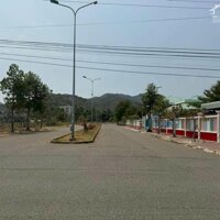 Lô gốc tái định cư tại Thị Trấn long hải vị trí ngay cung 2 làn đường trần quang khải - chuyên bđs