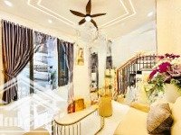 Bán Nhàhẽm Xe Hơinguyễn Đình Chính, Q. Phú Nhuận, 50M2 Nhỉnh 2.8 Tỷ, Shr. Gọi Ngay: 0775687243