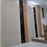Bán nhà đẹp sát Mặt tiền Tây Sơn , 40m2 , 3 tầng BTCT , chỉ hơn 4 tỷ.