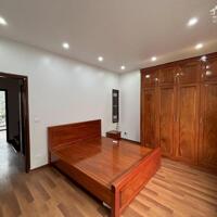 Cho thuê nhà làm VP, Spa, KD online Phố Hoàng Ngọc Phách, 4 tầng x 50m2