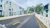 Cần Bán Căn Góc 2 Mặt Tiền. View Hồ Bơi Giá Rất Rẻ
