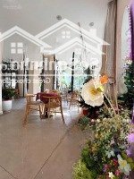 Cho Thuê Nhà Mặt Phố Phạm Huy Thôngdiện Tích70 M2 X 6 Tầng,Mặt Tiền5 M, View Hồ Đẹp.