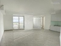 Bán 3 Phòng Ngủgóc Paris Hoàng Kim Q2, Tầng Cao View Landmark, Tặng 2 Năm Hđ Thuê Và 4 Máy Lạnh Mới Toanh