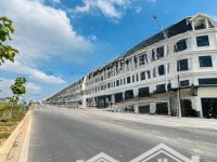 Cần Bán Shophouse Mặt Tiền Song Hành Lakeview City - Giá Tốt Nhất Chỉ 210 Triệu/M2 Thương Lượng.