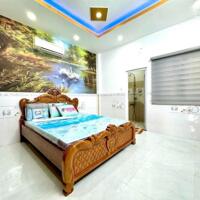 Nhà sang trọng 1 trệt 2 lầu sân thượng đường 6m thông tân chánh hiệp
