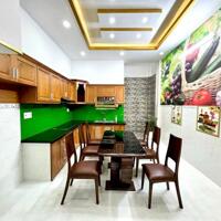 Nhà sang trọng 1 trệt 2 lầu sân thượng đường 6m thông tân chánh hiệp
