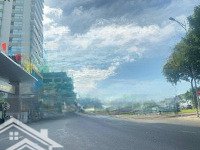 Siêu Phẩm Cách Biển Chỉ 50M Với Bãi Đậu Xe Rộng Rãi Đường Rộng 33M, Giá Bán Chỉ 195 Triệu/M2