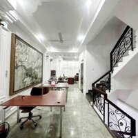 NGAY EMART PHAN VĂN TRỊ - P5 - GÒ VẤP - 5 TẦNG HẦM THANG MÁY - GARA ÔTÔ - DT: 5 X 17M - GIÁ : 17,5 TỶ