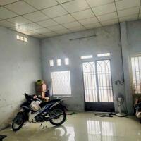Bán Nhà cấp 4 Cũ, Mặt Tiền Kinh Doanh, Gần Giáo Xứ Thuận Hoà, Gần KDC Tân Phong.