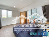 Căn Hộ View Kính, Cửa Sổ Thoáng Full Tiện Nghi Ngay Cổng Sân Bay