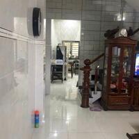 BÁN NHÀ MẶT TIỀN NGAY NGÃ BA LONG THẠNH MỸ , 56M2, 3 TẦNG, BTCT,  HƠN 5 TỶ
