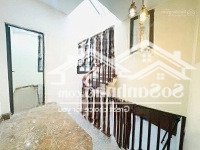 Bán Nr 4 Phòng Ngủ 4 Vệ Sinh 51M2 Tại Thái Thịnh, Đống Đa, Mặt Tiền 8.6M, Ngõ 3M, Chỉ Với 7,95 Tỷ Vnd. Sổ Đỏ