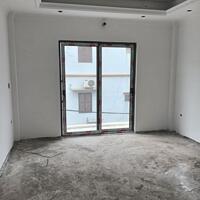 NHÀ MỚI NGÕ THÔNG.Tư Đình 30m2,6 Tầng, mặt tiền 4.5m, 5.8 tỷ Long  Biên.