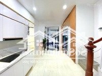 Bán Nhà Tt Cầu Giấy 30M2 - 5 Tầng Hiếm - Full Đồ - Ở Ngay - Cách Ôtô 30M - 5 Tỷ