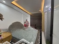 Nhà Đẹp Mặt Ngõ Full Đồ Ở Trần Nguyên Hãn 70M2 Sân Sau Siêu Thoáng