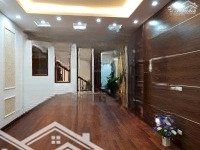 Cho Thuê Nhà Ngõ Phạm Tuấn Tài - Đặng Thùy Trâmdiện Tích65M2X5T Ô Tô Đỗ Cửa