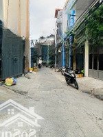 Bán Nhà Hẽm Thẳng - Đường Tân Sơn Nhì.dt 4X16M, 2 Lầu,Sân Thượng. Giá Bán 7,8 Tỷ - Q Tân Phú