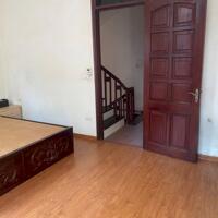 Cho thuê nhà Mặt ngõ ô tô KD Hồng Hà làm KD, VP, Spa 5 tầng x 50m2, 6 ngủ, vào ngay