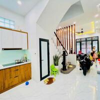 Nhà đẹp gần hồ phố Quan Nhân 50m, mặt tiền 5m giá nhỉnh 12 tỷ