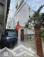 Chính Chủ Bán Nhà Ngõ 242 Phú Diễn, Từ Liêm, Hn Lô Góc 40M2X5T, Giá Bán 6.1 Tỷ