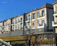Cho Thuê Nhà Liền Kề Đường D2A Đông Đúc Hoàn Thiện Cơ Bản Tại Vinhomes Grand Park. Liên Hệ: 0828030977