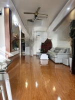 Gia Đình Cần Bán Căn Hộ Chung Cư Ct3 Vĩnh Hoàng .Diện Tích65M2 Chia 2 Ngủ . Giá 3,Xxtỷ