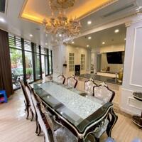 CC cần bán nhà Biệt Thự 268m2 xây 5 tầng tại KĐT mới Dịch Vọng H.Nội chỉ nhỉnh 70 tỷ.