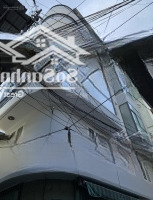 Bán Nhàhẽm Xe Hơilê Hồng Phong, P2, Q5 (3,2X8M) Trệt 4 Lầu St.