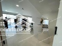 Cho Thuê Căn 3 Phòng Ngủ100M2 Hướng Đông Nam View Landmart 81