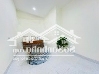 Cho Thuê Ccmn 2N1K 60M2 Tại Ngõ 5 Hoàng Quốc Việt, Giá Bán 9, 5 Triệu, Ban Công, Pccc, Thoát Hiểm Đầy Đủ