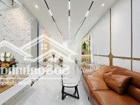Sang Mỹ Định Cư Cần Bán Gấp Nhà! Đ. Lê Hồng Phong, P4, Q5. Diện Tích: 56M2. Giá Bán 3Tỷ3, Shr.