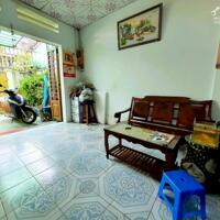 Nhà sổ hồng 63m hẻm xe hơi gần đường Chương Dương quận Thủ Đức, bán rẻ 4,x tỷ