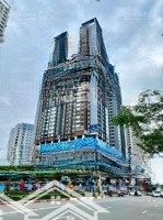 Bán Nhanh Căn Hộ 151M2 - 4 Phòng Ngủtại Brg The Diamond Residence, Tầng Cao, Có Lot Ô Tô, 14.5 Tỷ